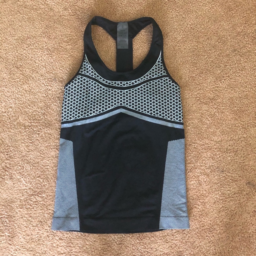 women’s athletic tank